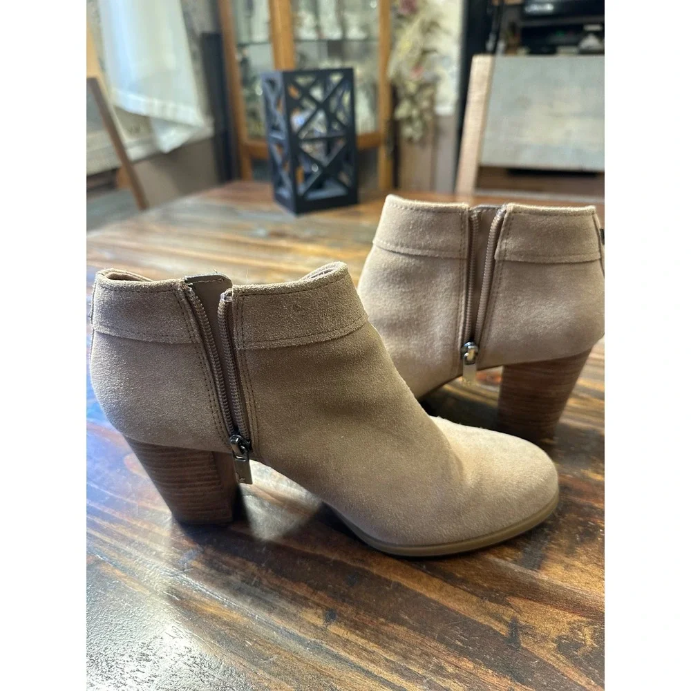 Koolaburra by UGG Shazi‎ Taupe Suede Block Heel Ankle Booties Womens 9